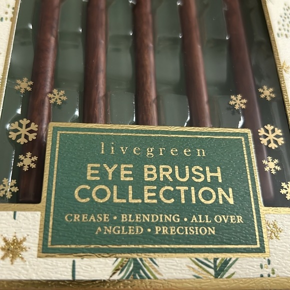 Livegreen Eye Brush Collection | Crease‎ • Blending• All Over •Angled •Precision - Picture 7 of 12